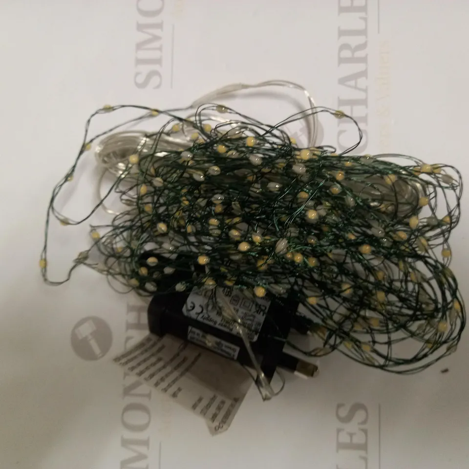 JOHN LEWIS BIG & BRIGHT WHITE LEDS ON GREEN WIRE (320 COUNT)