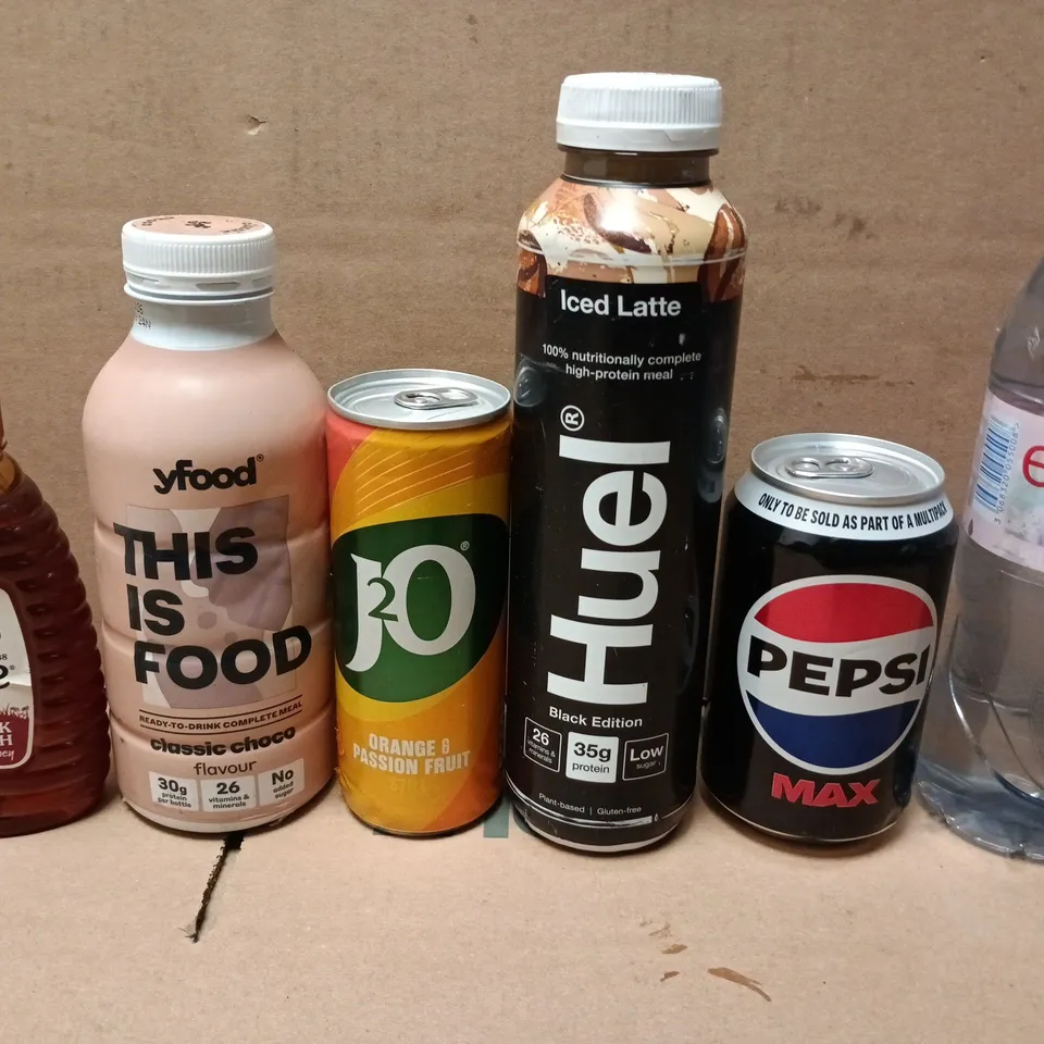 APPROXIMATELY 12 ASSORTED FOOD AND DRINKS ITEMS TO INCLUDE - PEPSI MAX , HUEL AND J20