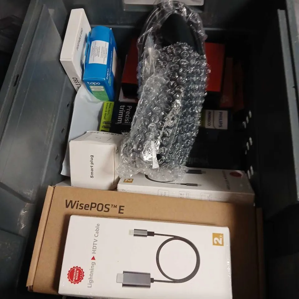 BOX OF ASSORTED ELECTRICAL ITEMS  INCLUDING SEAGATE ONETOUCH 5TB HDD, YEALINK DESK PHONE, WISEPOS E KIT + ACCESSORIES
