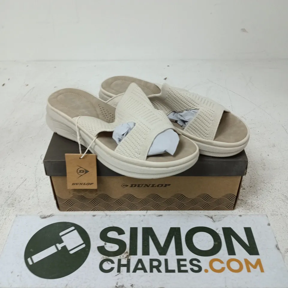 DUNLOP WREN CREAM SANDALS – UK 6