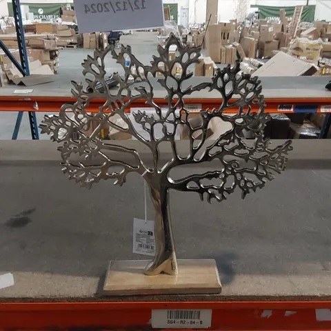 LOCHLAN DECORATIVE TREE SCULPTURE