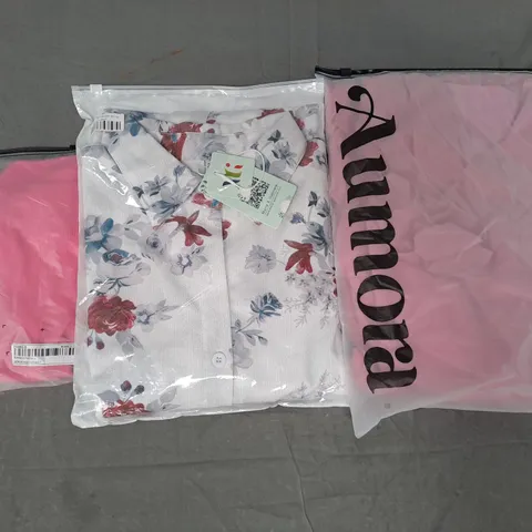 BOX OF APPROXIMATELY 20 ASSORTED CLOTHING AND FASHION ITEMS IN VARIOUS STYLES AND SIZES TO INCLUDE SHEIN, MARIA & GABRIELE, AUMORA, ETC