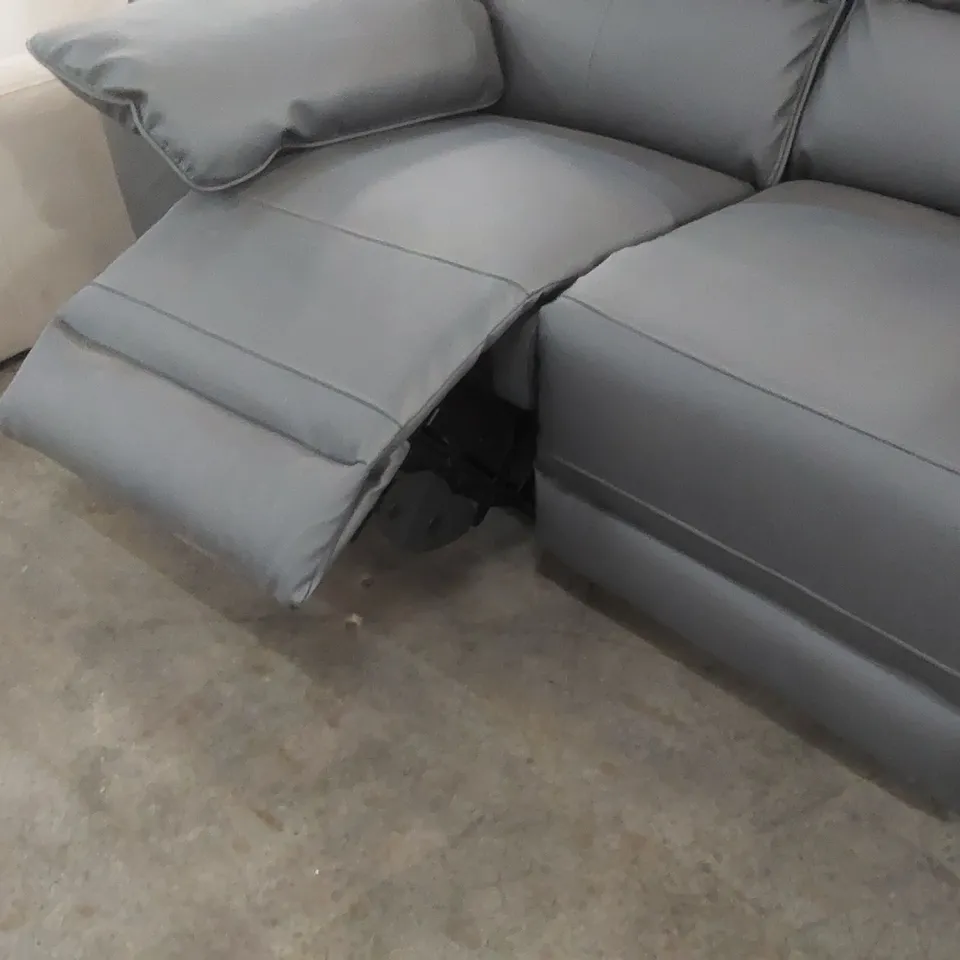QUALITY DESIGNER 2-SEATER MANUAL RECLINER FAUX LEATHER SOFA 