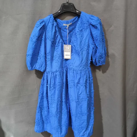 OLIVER BONAS UK 8 OLIVER BONAS BLUE 3D BRODERIE PUFF SLEEVE MINI DRESS