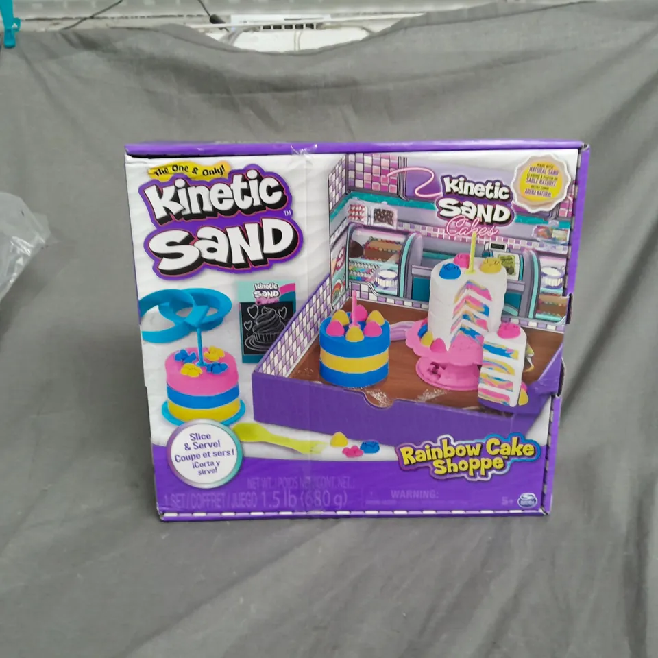 KINETIC SAND RAINBOW CAKE SHOPPE