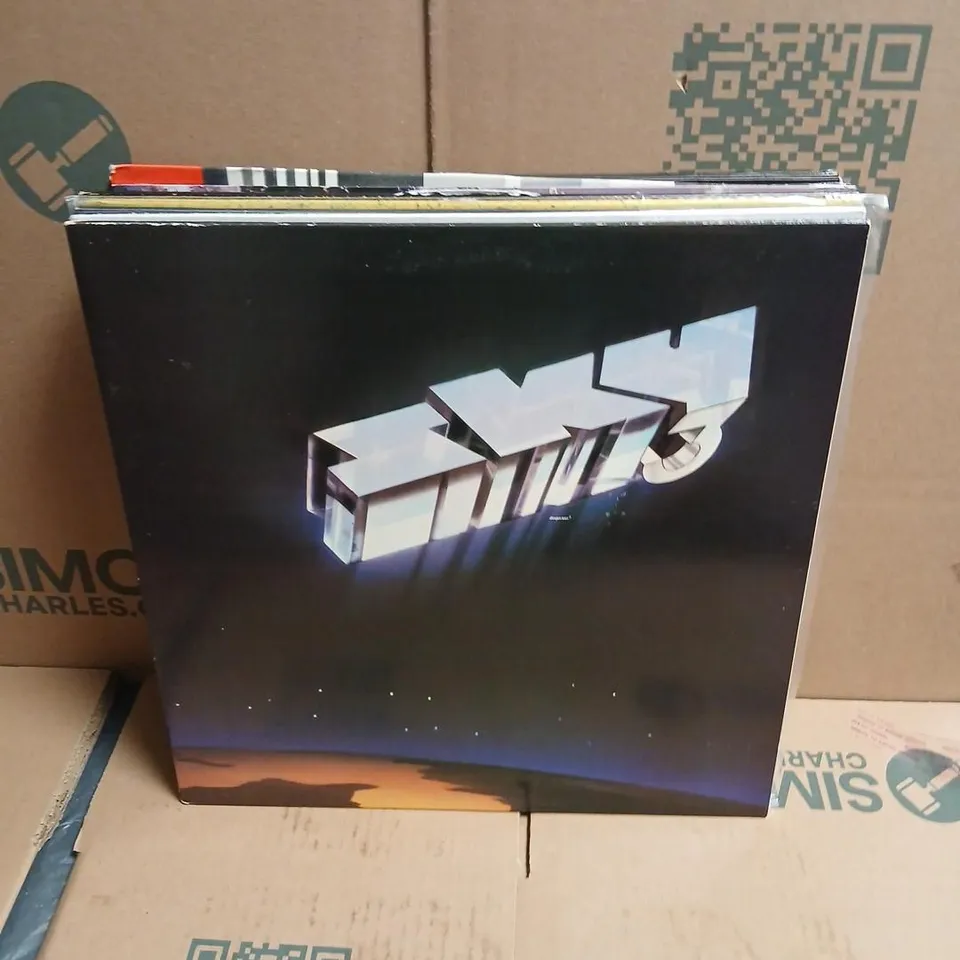 LOT OF APPROXIMATELY 10 VINYL LPS – ROCK/METAL COMPILATION FEATURING THE FIRM, SOUNDGARDEN, DEATH AND PENTAGRAM