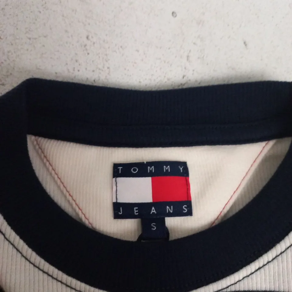 TOMMY JEANS STRIPED KNIT TOP – SIZE S