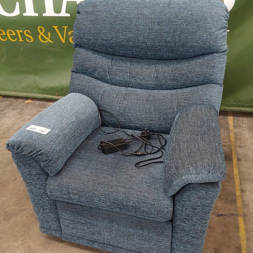 QUALITY BRITISH DESIGNER G PLAN MALVERN POWER RECLINING EASY CHAIR REEF MIDNIGHT FABRIC 