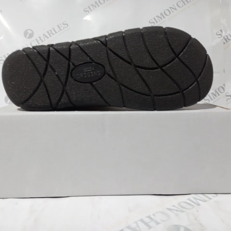 BOXED PAIR OF EARTH ORIGINS EMMALYN BEIGE BOOTIES - SIZE 5