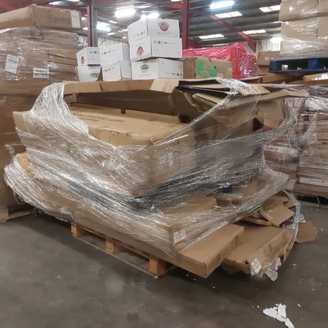 PALLET OF ASSORTED ITEMS INCLUDING: MULTIPURPOSE LADDER, BUNK BED PARTS, MIXING BOWL SETS ECT
