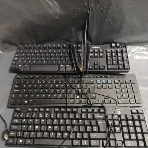 APPROXIMATELY 8 ASSORTED WIRED KEYBOARDS IN VARIOUS BRANDS 