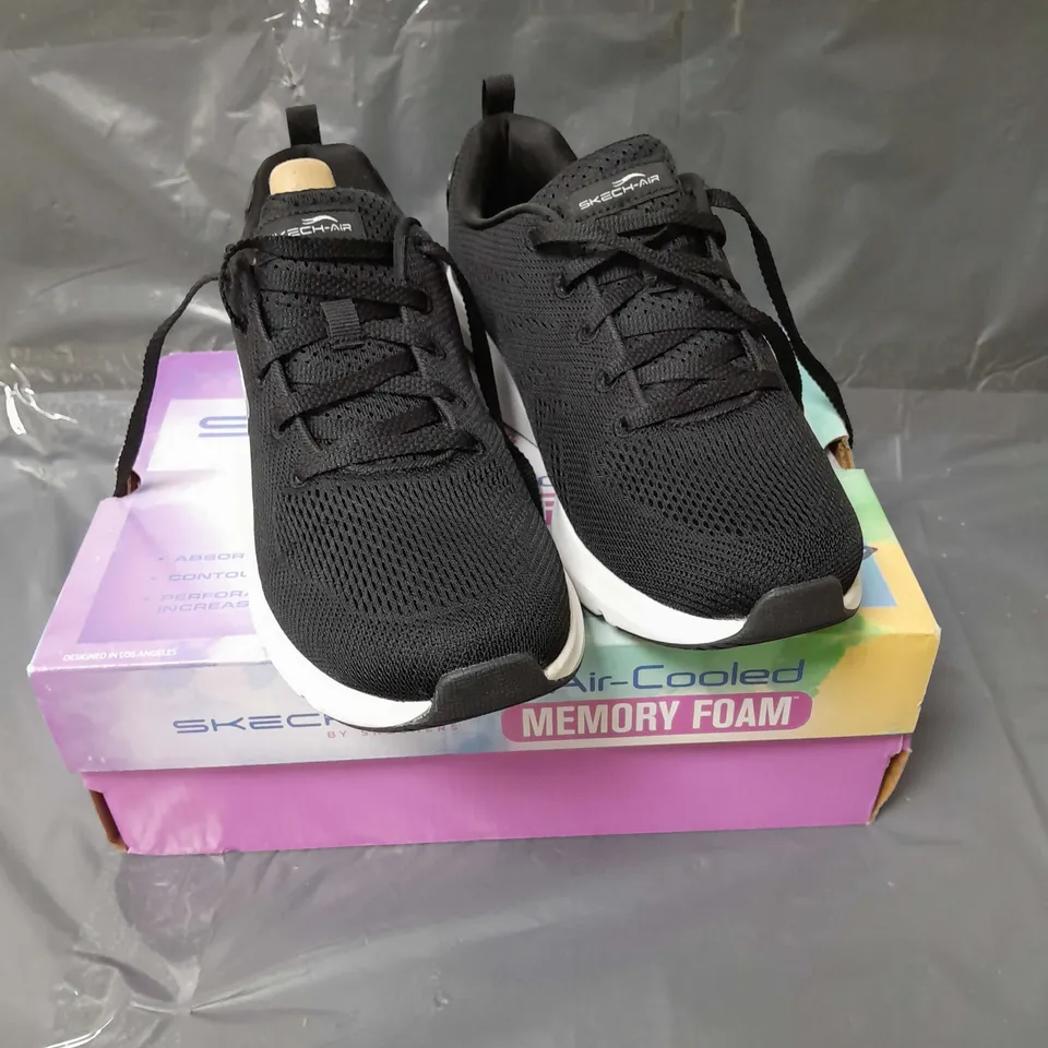 SKECHERS SKECH-AIR TRAINERS BLACK SIZE 5