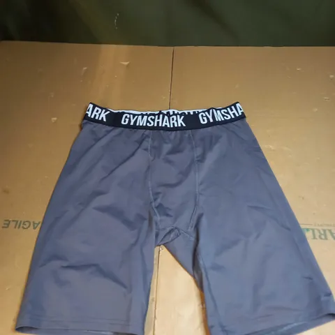 GYMSHARK WORKOUT SHORTS SIZE L