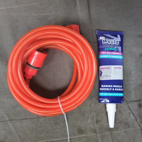 APPROXIMATELY 10 ASSORTED HOUSEHOLD ITEMS TO INCLUDE MOULD MAGIC, ETC