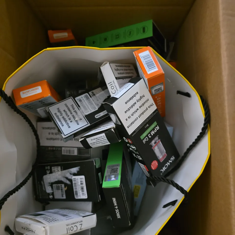 APPROXIMATELY 15 ASSORTED E-CIGARETTE PRODUCTS TO INCLUDE - VAPORESSO, OXVA, ELFBAR ETC