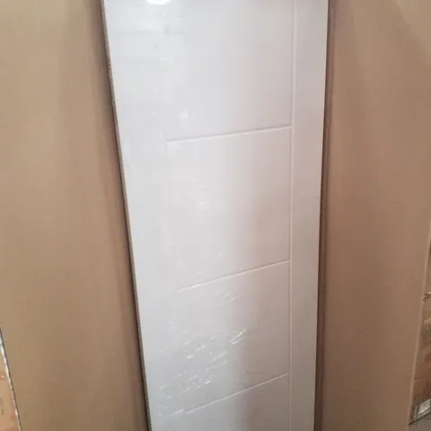 BOXED WHITE PRIMED MOULDED 4 PANEL INTERNAL DOOR APPROXIMATELY 1981×580×30MM