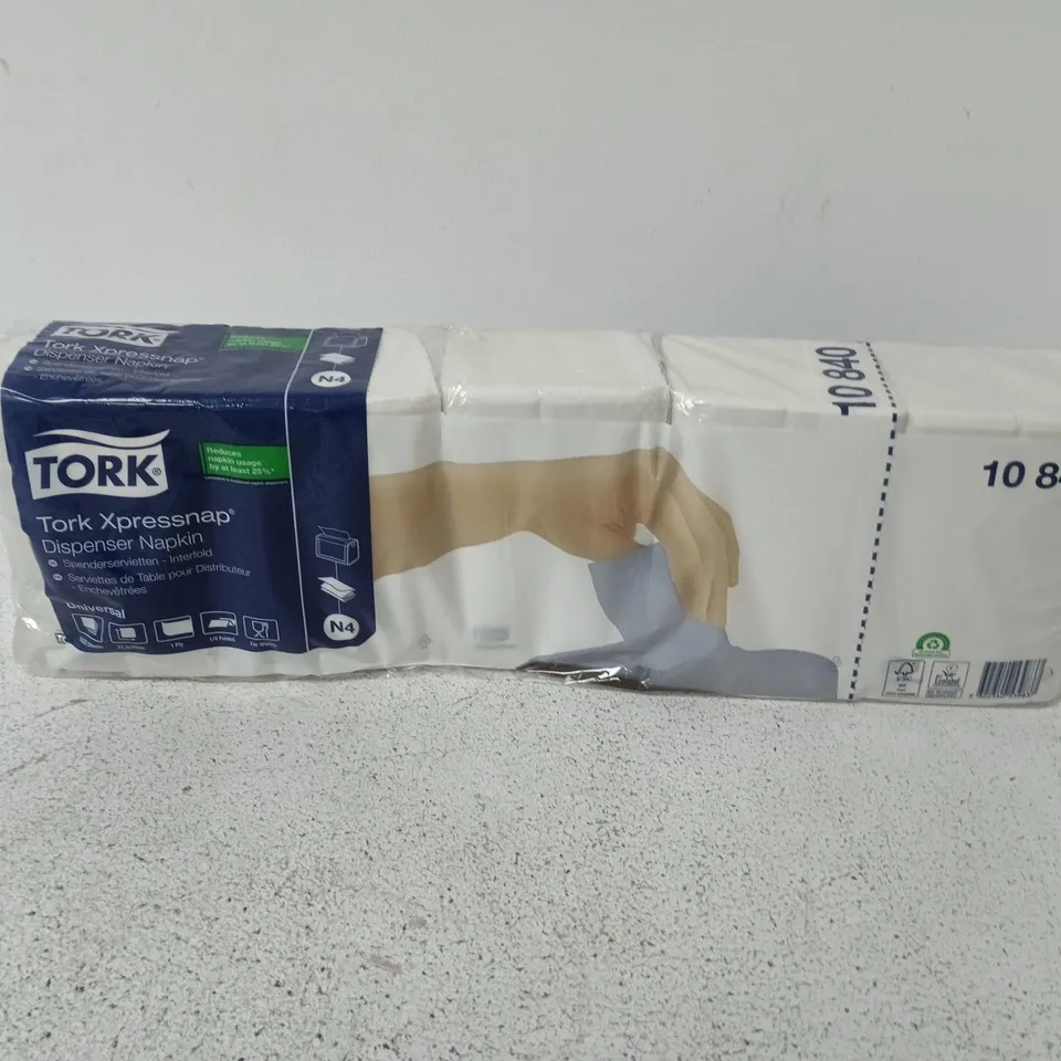 TORK XPRESSNAP WHITE DISPENSER NAPKIN N4 (5X225 SHEETS)