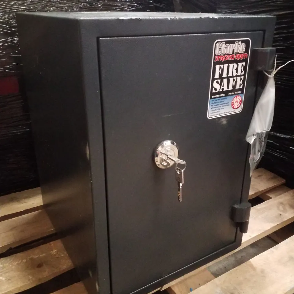 CLARKE CFPSL 20.8L FIREPROOF SAFE