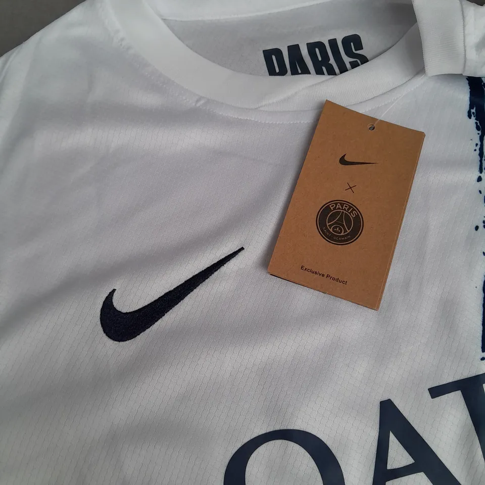 NIKE PARIS SAINT GERMAIN FOOTBALL SHIRT IN WHITE - MEDIUM