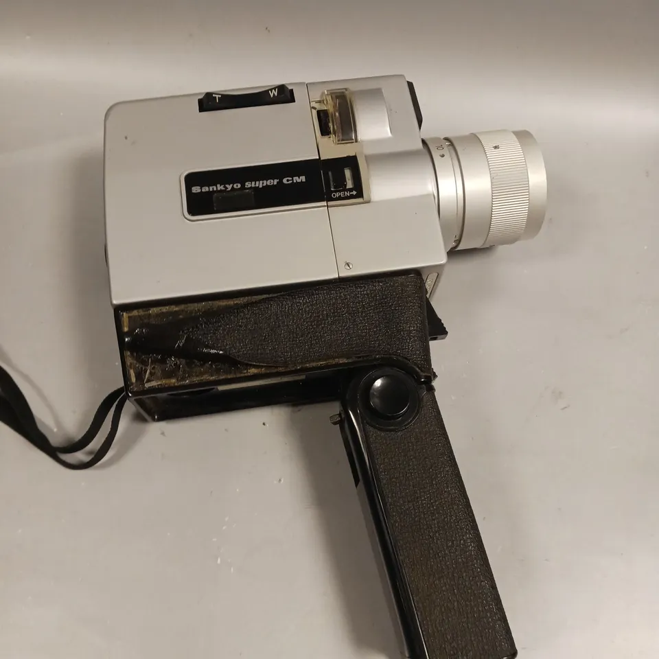 SANKYO SUPER CM VINTAGE FILM CAMERA 