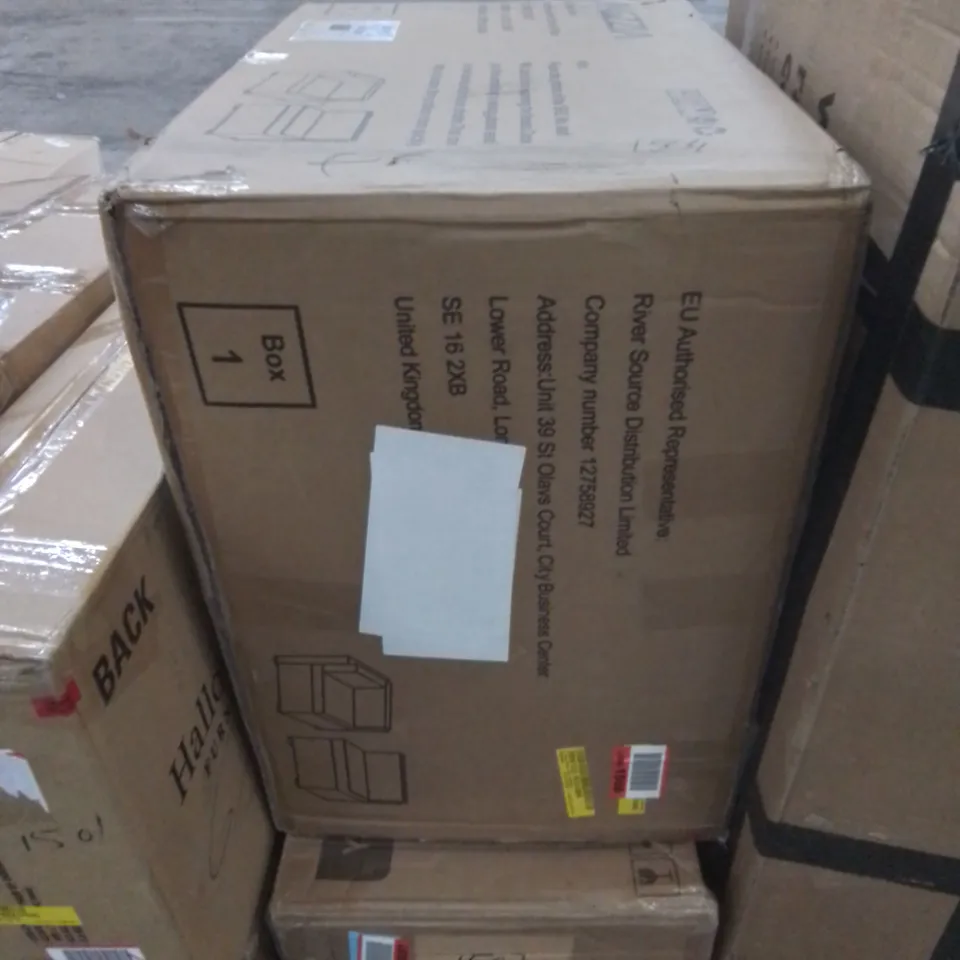 BOXED OUTDOOR GARDEN CORNER SOFA PIECE (INCOMPLETE, ONE PIECE ONLY)