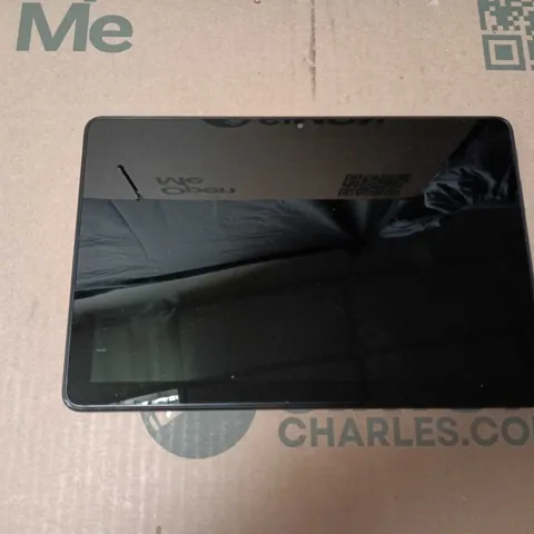 AMAZON FIRE HD 10 TABLET