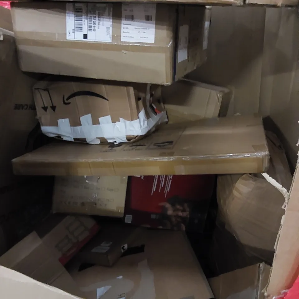 PALLET TO CONTAIN ASSORTED HOUSEHOLD PRODUCTS. INCLUDES  LEAF BLOWER, AIR FRYER, STEAM MOP, BOXED FURNITURE ETC