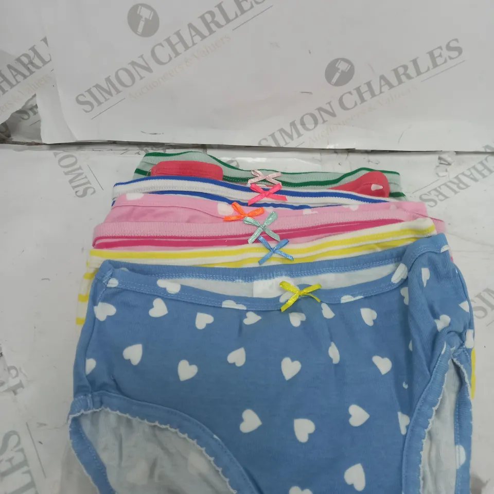 MINI BODEN KIDS STRIPE & HEART KNICKERS PACK OF 7