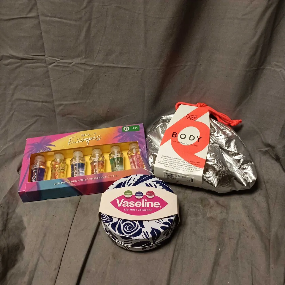 BOX OF APPROXIMATELY 15 ASSORTED COSMETIC ITEMS TO INCLUDE M & S BODY, VASELINE, SO...? ESCAPES ETC