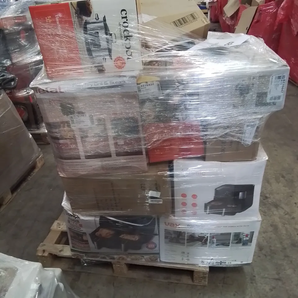 PALLET OF APPROXIMATELY 23 UNPROCESSED RAW RETURN HOUSEHOLD AND ELECTRICAL GOODS TO INCLUDE;