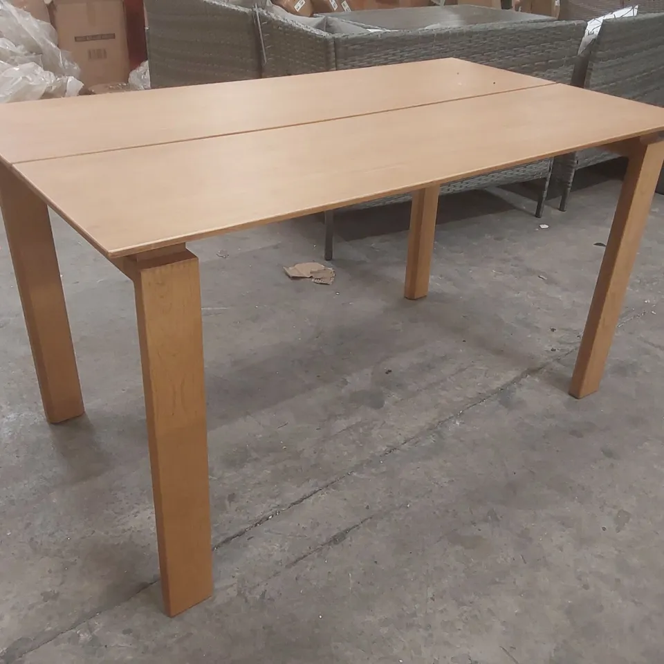 DESIGNER WOODEN DINING TABLE
