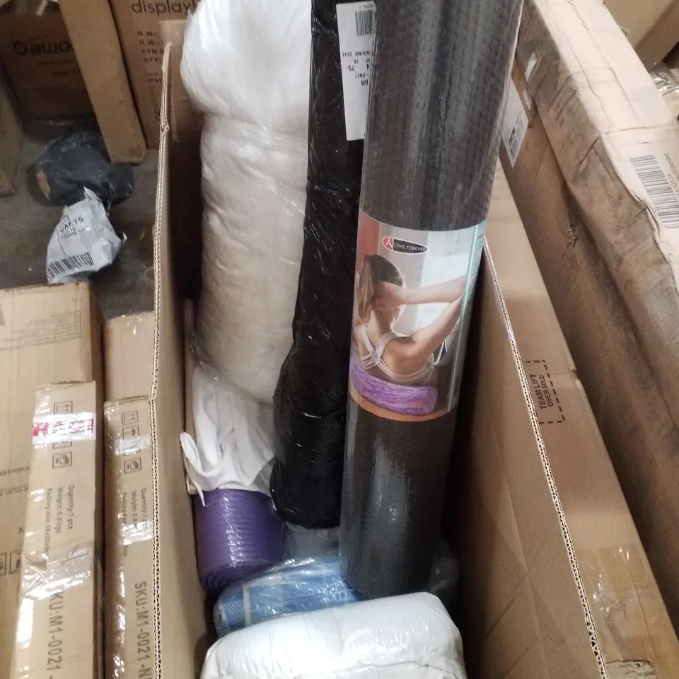 BOX CONTAINING ASSORTED PRODUCTS INCLUDING YOGA MAT, PICNIC BLANKET, FOAM ROLLER & PILLOWS