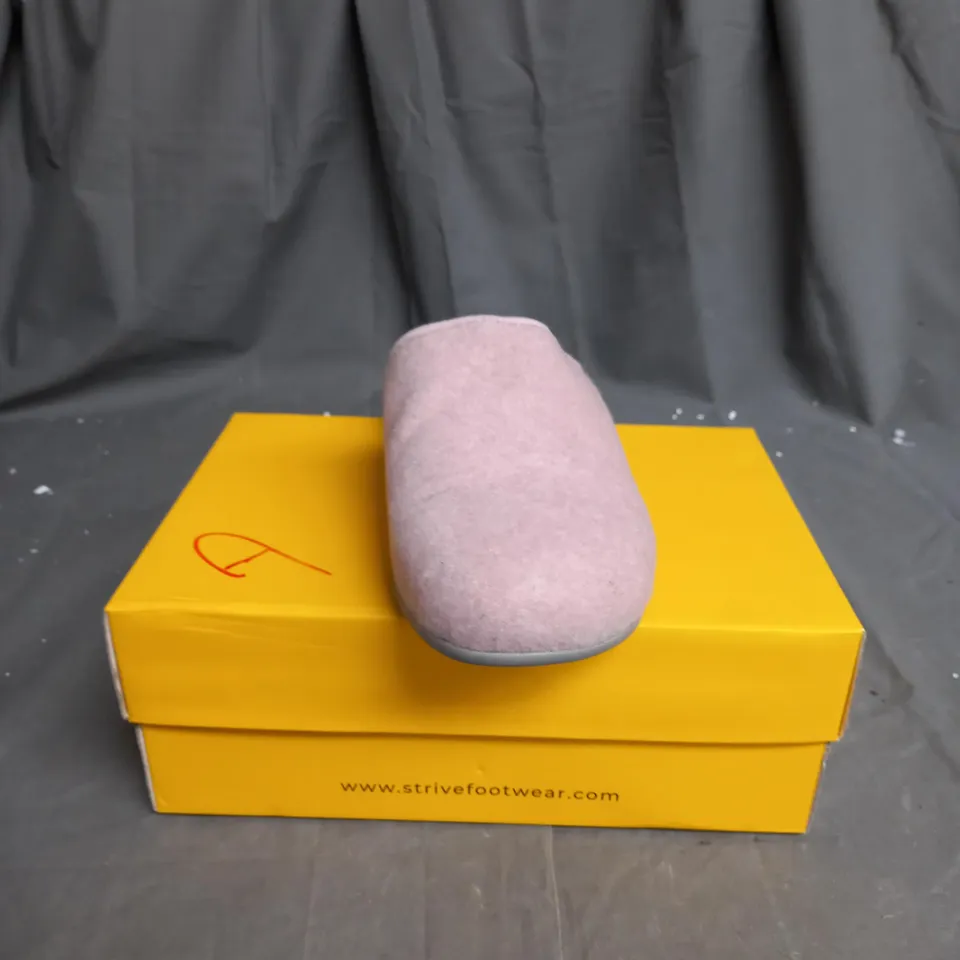 STRIVE COPENHAGEN CLOG SLIPPER SIZE 5