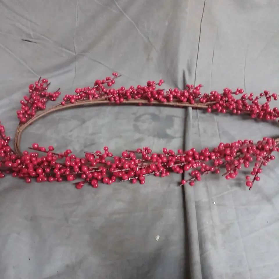 LEAF X6 BERRY GARLANDS