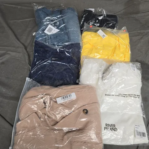 APPROXIMATELY 35 ASSORTED CLOTHING ITEMS IN VARIOUS SIZES, STYLES & COLOURS TO INCLUDE JEANS, TOPS, DRESSES, ETC - COLLECTION ONLY
