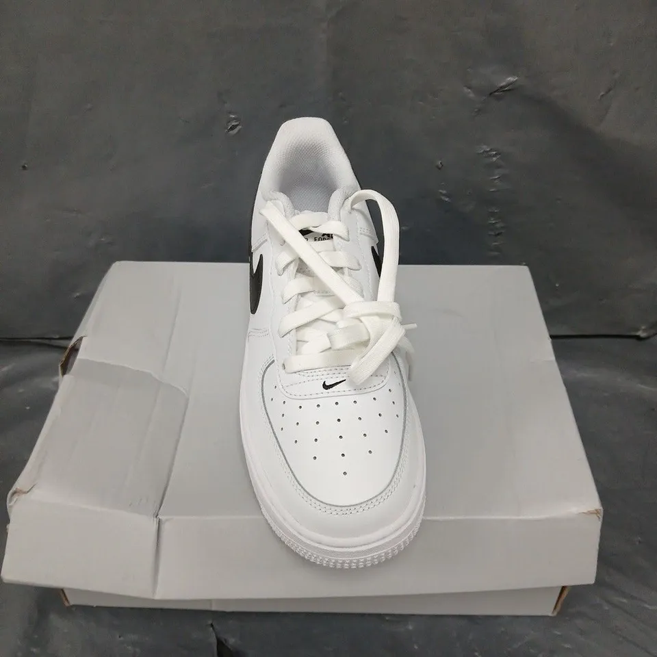 BOXED PAIR OF NIKE AIR FORCE 1 TRAINERS - 5.5