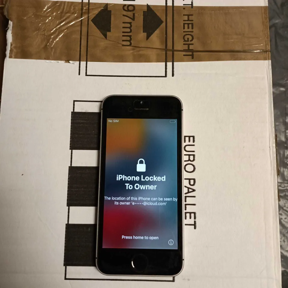 APPLE IPHONE SE A1723