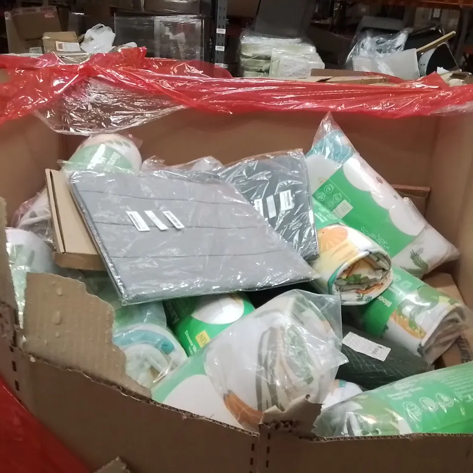 PALLET OF ASSORTED HOUSEHOLD GOODS AND PRODUCTS TO INCLUDE;AREA RUG,NAP MAT