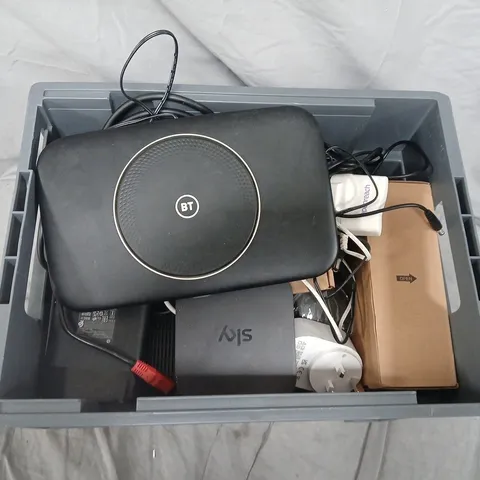APPROXIMATELY 20 ASSORTED HOUSEHOLD ITEMS TO INCLUDE BT BOX, SKY BOX AND ASSORTED CABLES 
