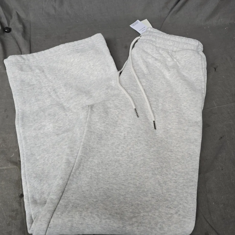 ABERCROMBIE & FITCH WIDE LEG JOGGERS IN GREY - SMALL
