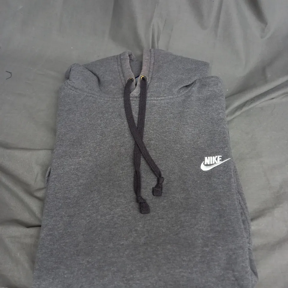 NIKE LOGO FLEECED HOODIE SIZE 2XL