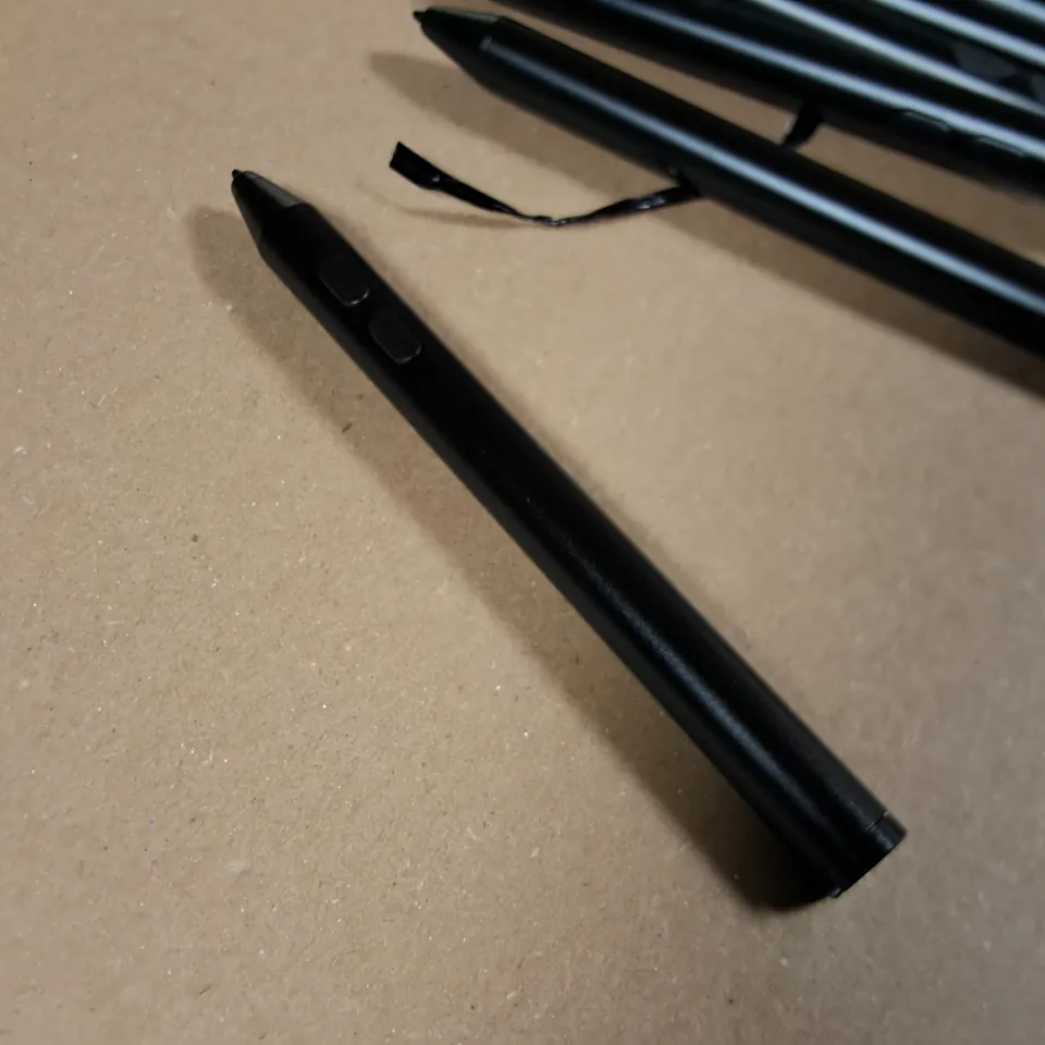 LOT OF APPROXIMATELY 30 STYLUS PENS