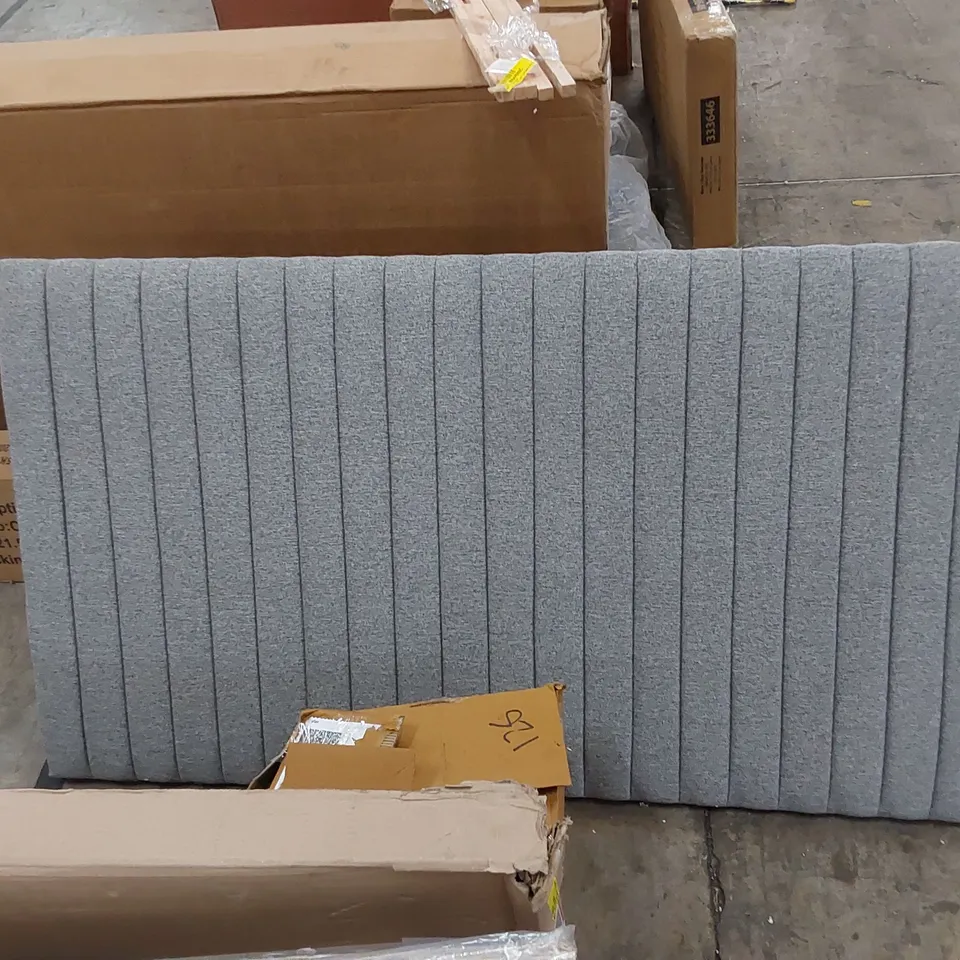HAMPTON UPHOLSTERED HEADBOARD IN GREY // SIZE UNSPECIFIED 