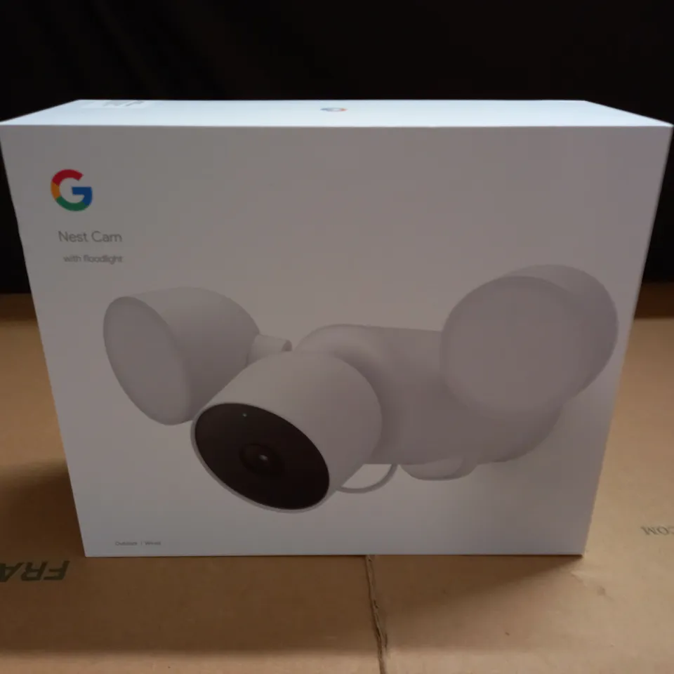 BOXED GOOGLE NEST CAM WITH FLOODLIGHT - GM493 & G3AL9