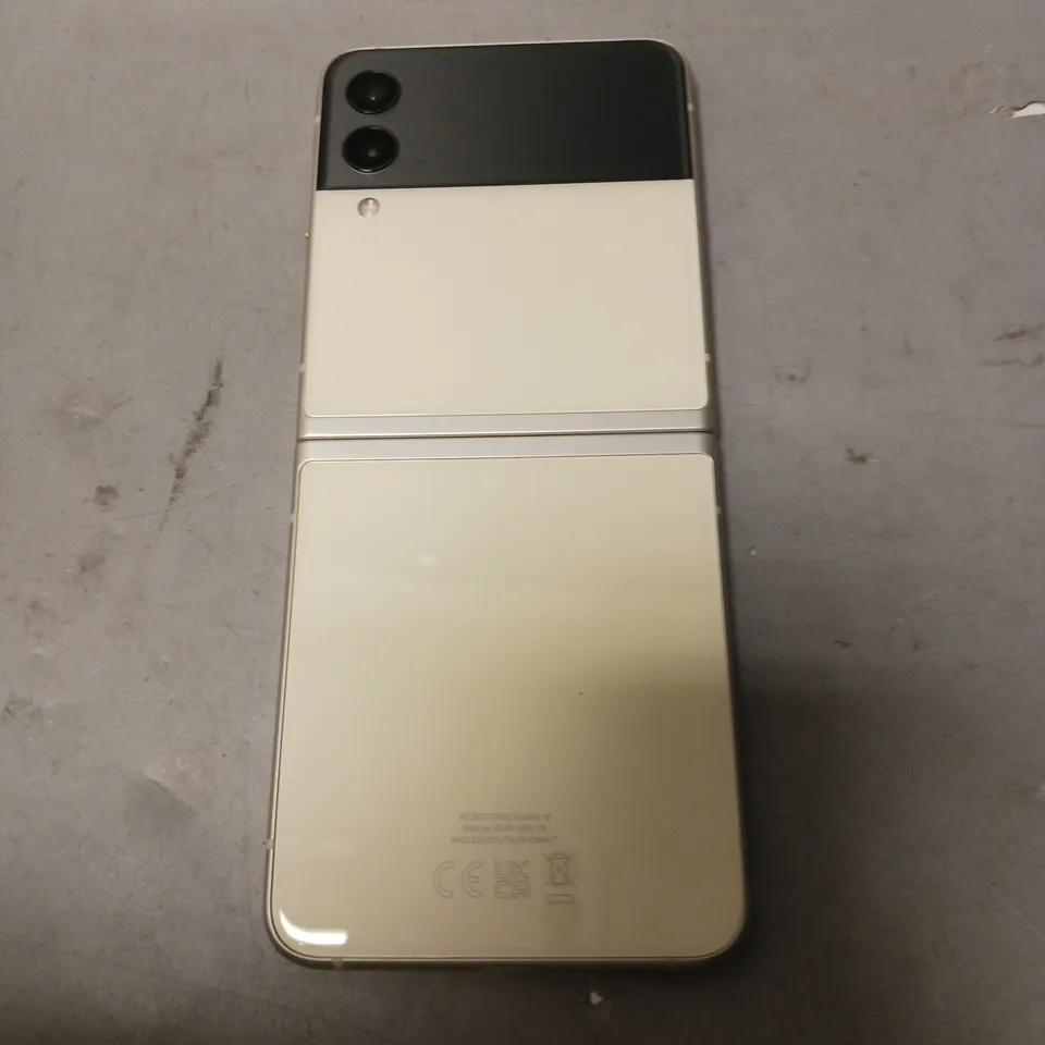 SAMSUNG GALAXY Z FLIP 3 