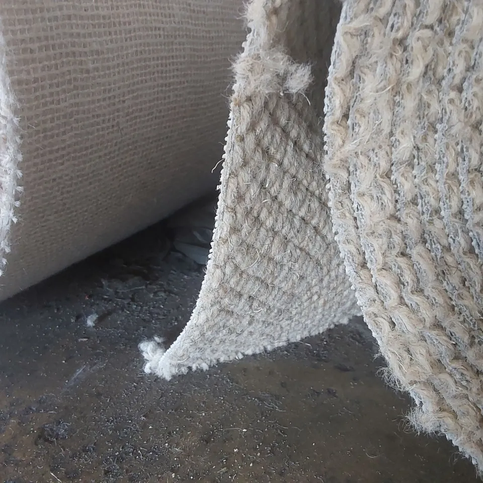 ROLL OF QUALITY LAKELAND WEAVE ULLSWATER CARPET - APPROXIMATELY 4 x 14m