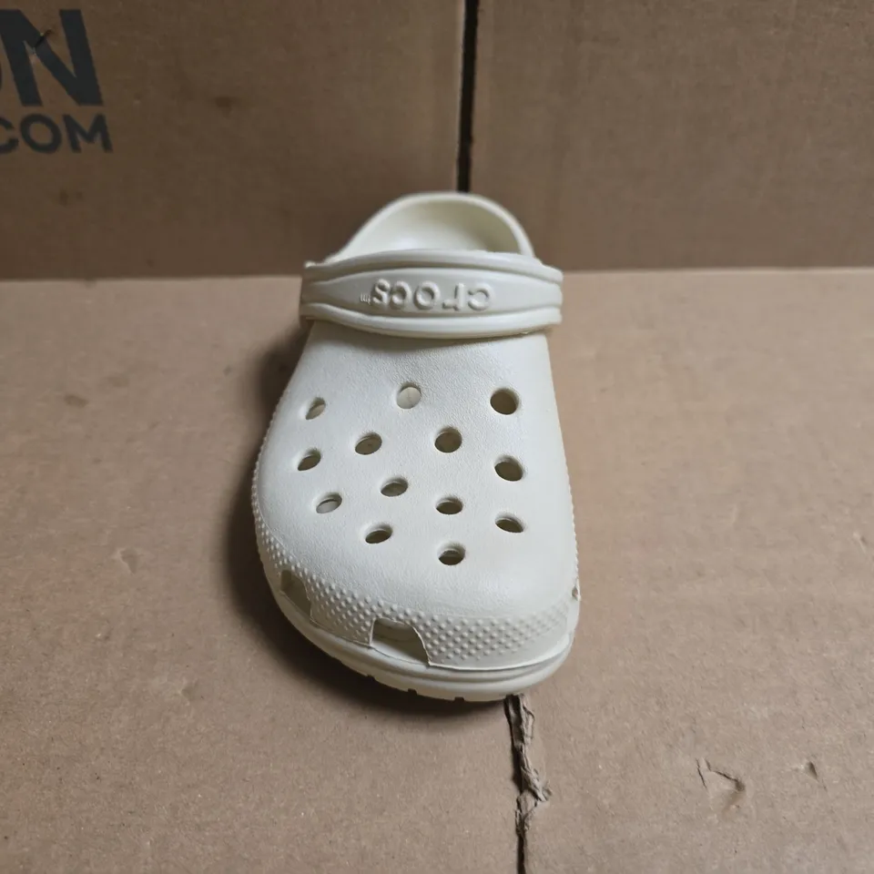 PAIR OF CROCS CLASSIC KID'S CLOGS IN BEIGE SIZE UK C11