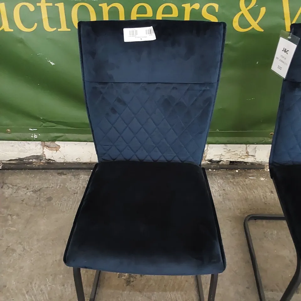 SET OF 2 UPHOLSTERED VELVET AND METAL LEGGED DINING CHAIRS - NAVY 