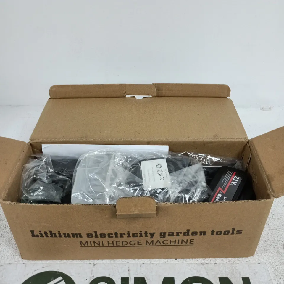LITHIUM-POWERED MINI HEDGE MACHINE – GARDEN TOOL (BOXED)