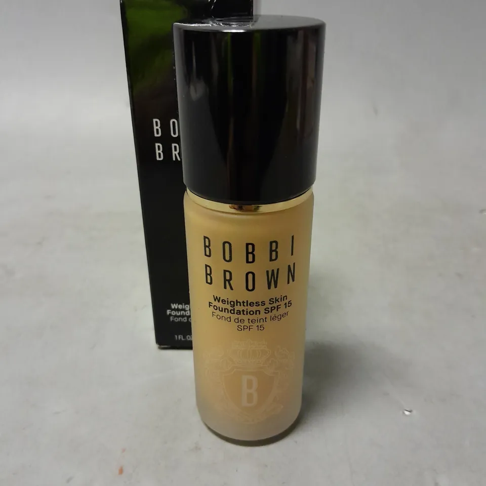 BOBBI BROWN WEIGHTLESS SKIN FOUNDATION SPF 15 COOL NATURAL 30ML